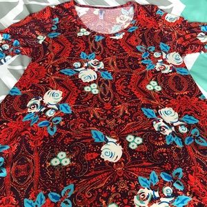 EUC L LuLaRoe Perfect Tee